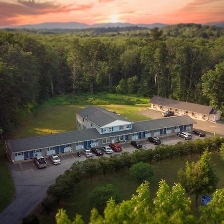 Granby Motel South Hadley Exterior photo